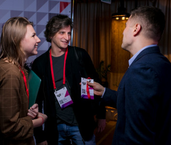 Екатерина Гераськина и Юрий Вайсман, Artics Internet Solutions, Павел Астахов, ВКонтакте